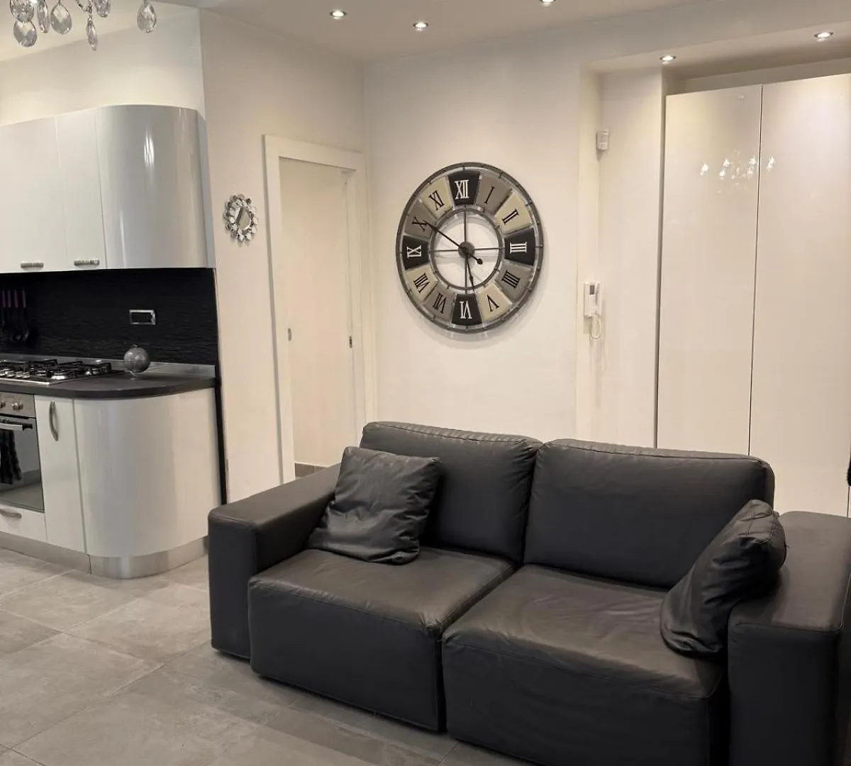 Apartment Black Lotus Rome