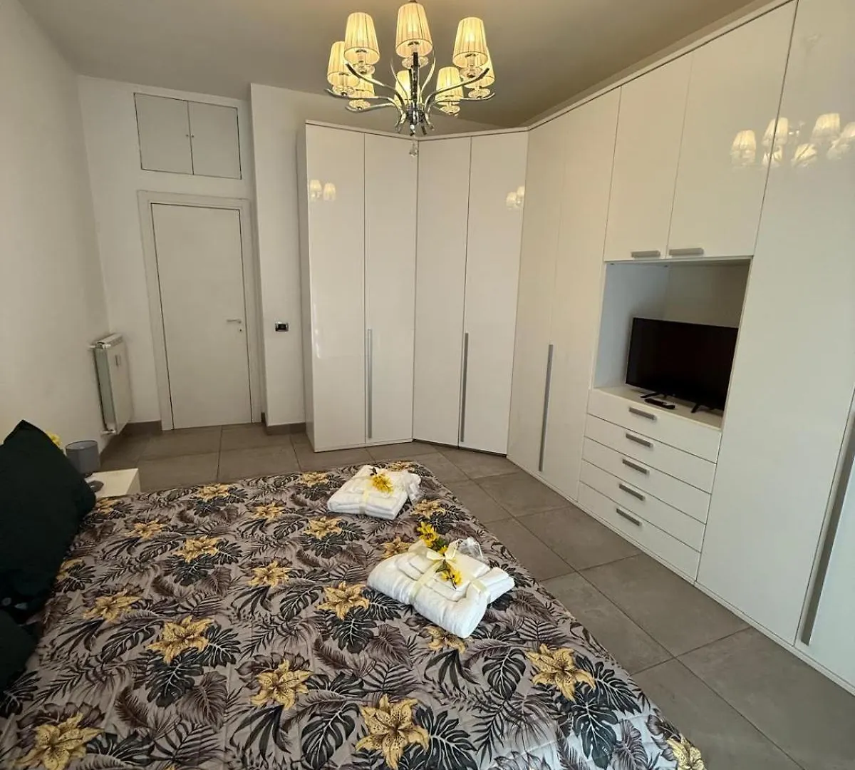 Apartment Black Lotus Rome Italy
