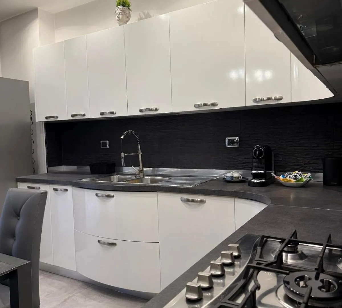 Apartment Black Lotus Rome